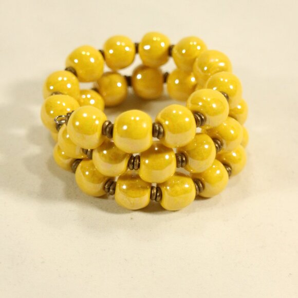 KAZURI BEADS Handmade Lemon Pearl Wraparound Bracelet OS - Picture 4 of 5